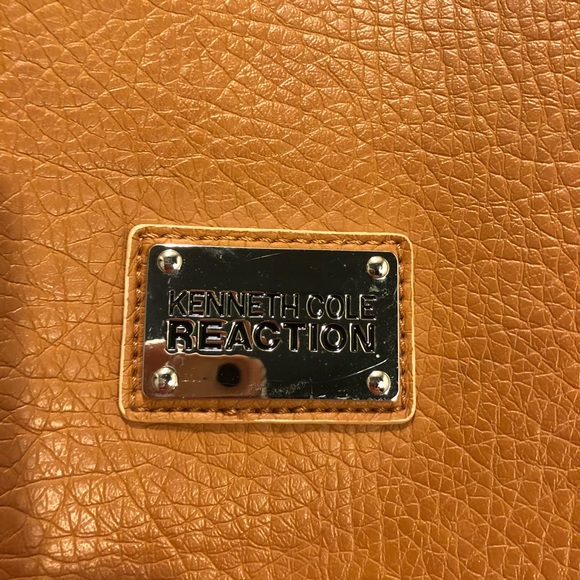 Kenneth Cole Reaction large purse - Picture 3 of 10